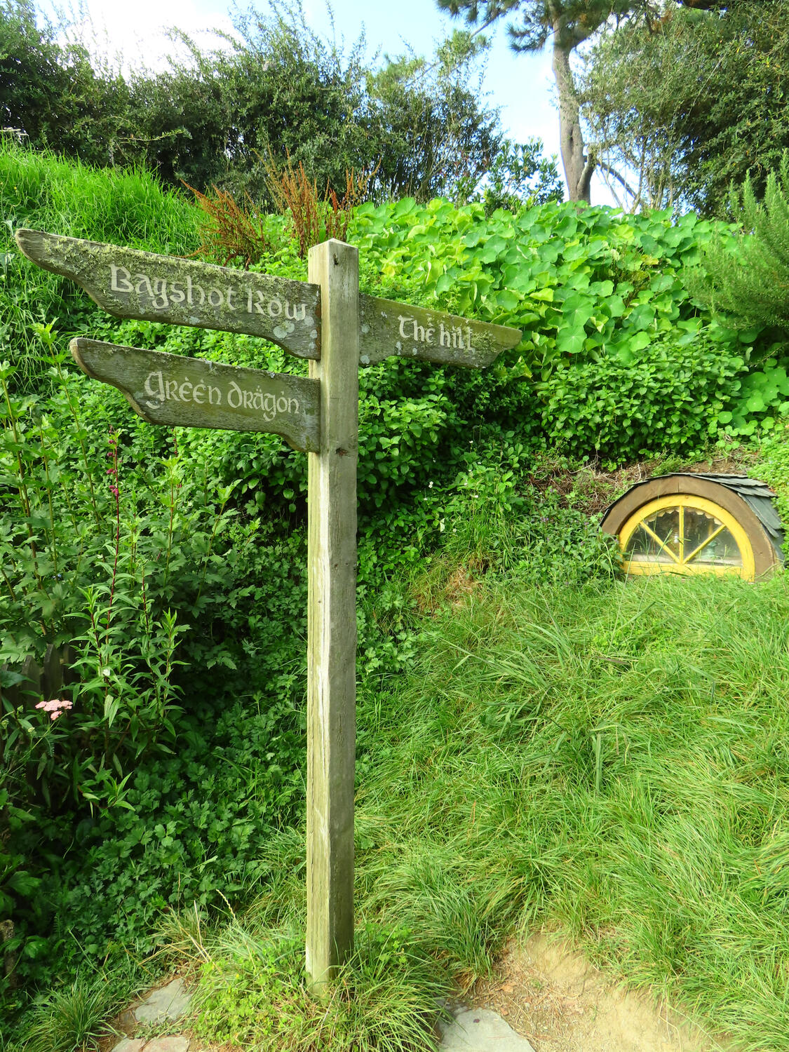 A path marker in Hobbiton. Matamata, NZ 2026